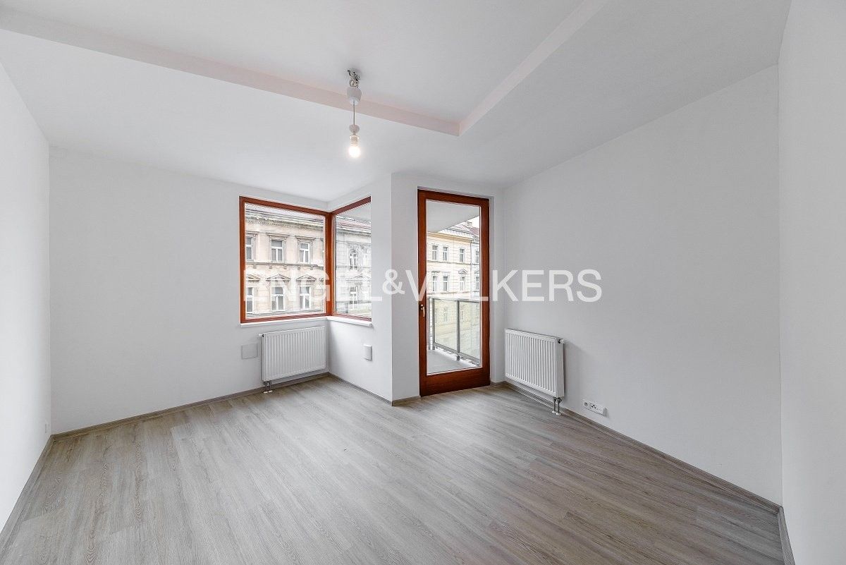 3+kk, Radlická, Praha, 69 m²