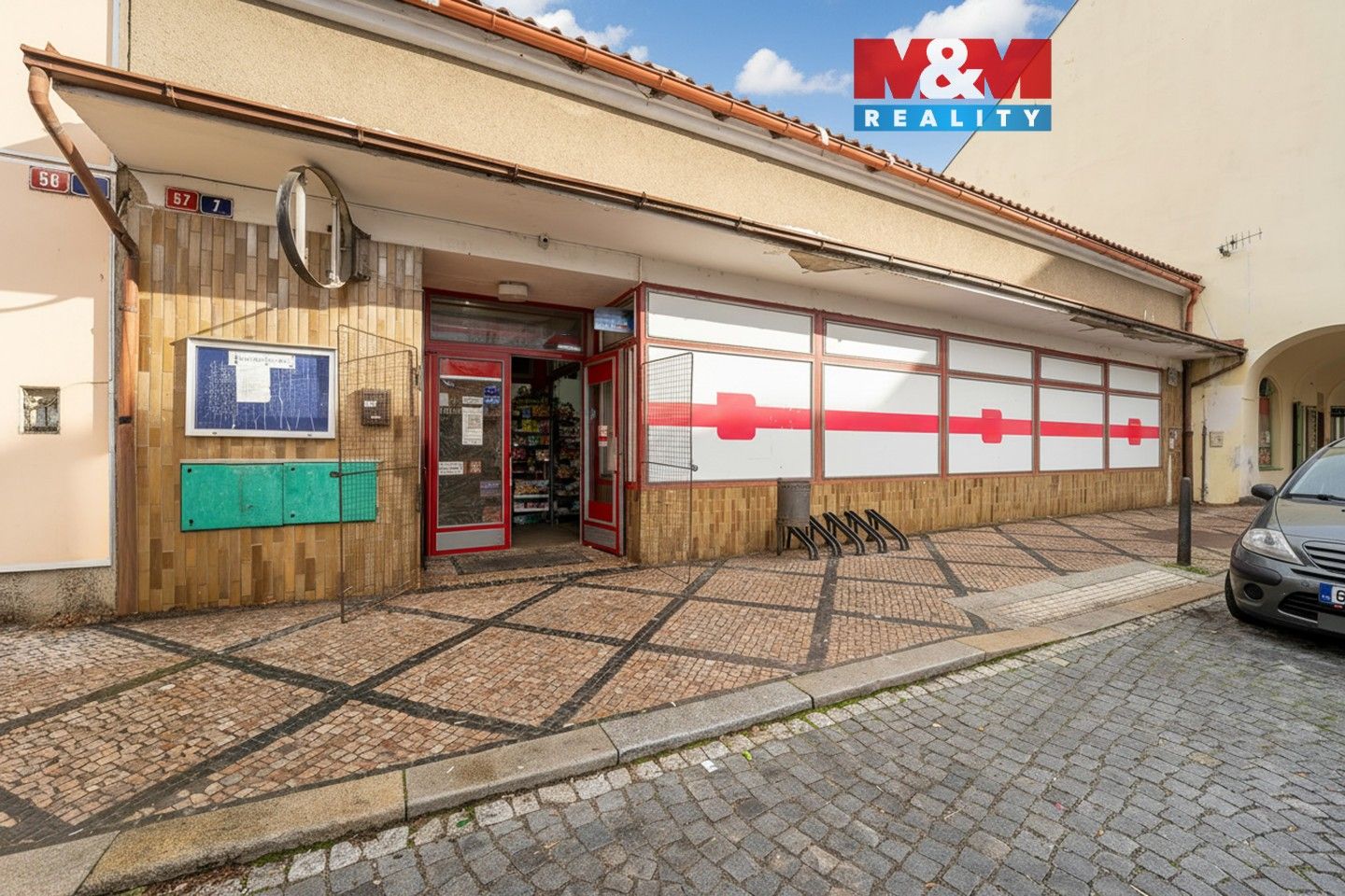 Obchodní prostory, Husovo náměstí, Benátky nad Jizerou, 161 m²