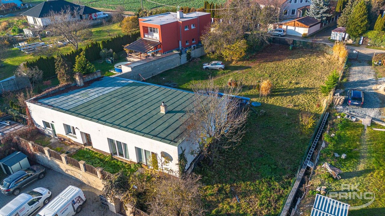 Rodinné domy, Keltská, Dolní Břežany, 200 m²