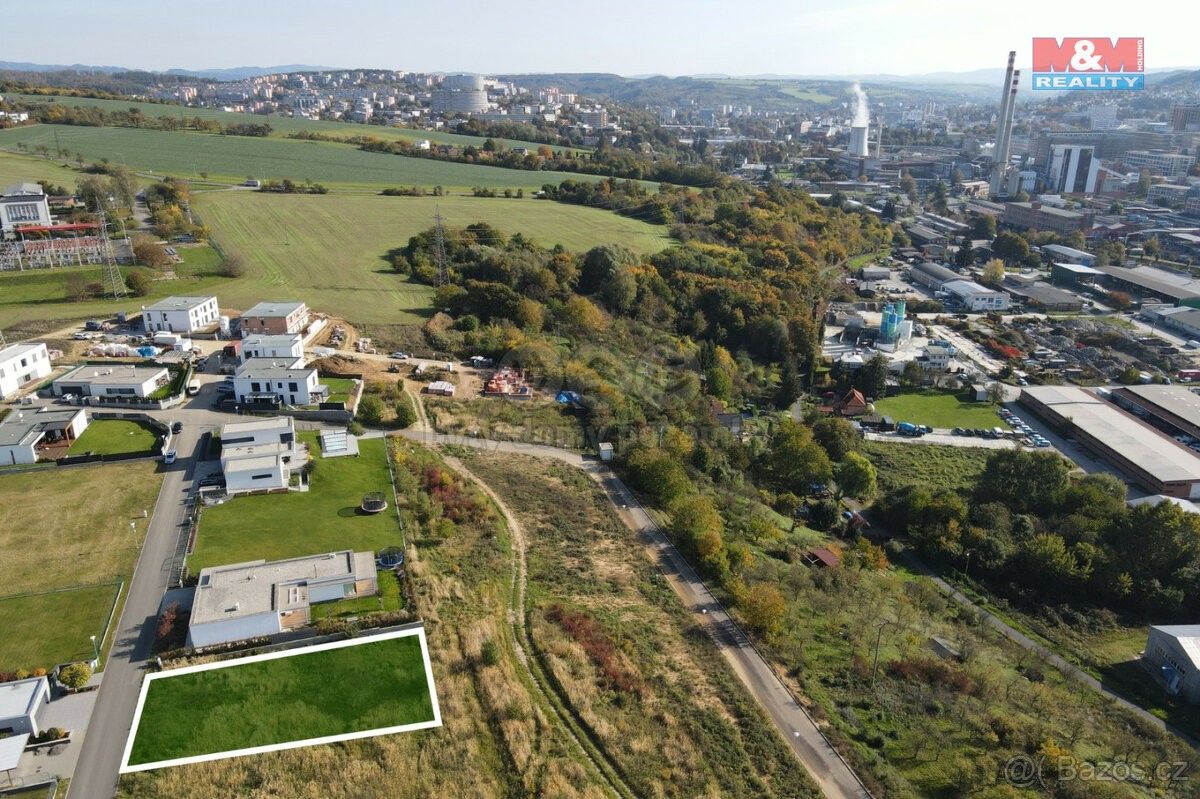 Prodej pozemek - Zlín, 760 01, 696 m²