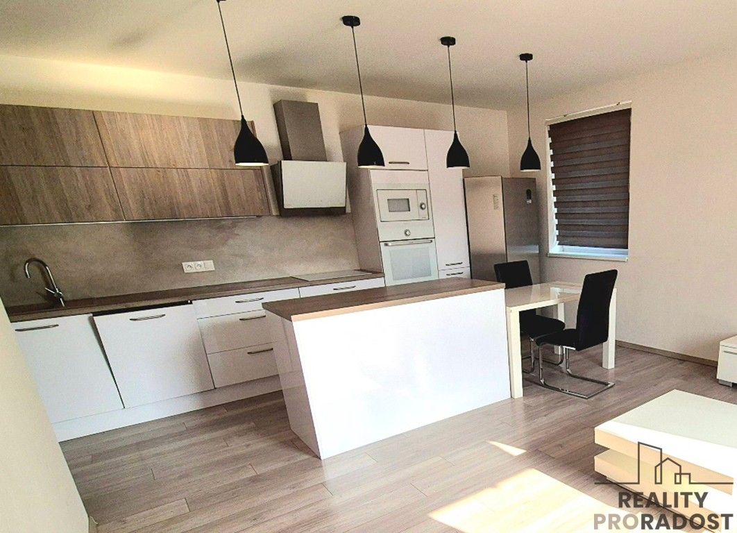 3+kk, Lužická, Jihlava, 86 m²