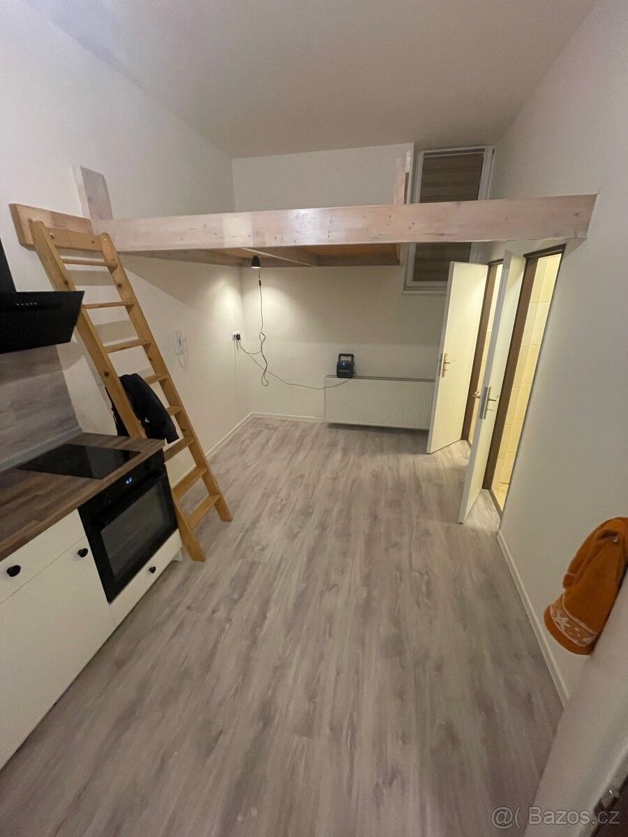 Byty, Trhové Sviny, 374 01