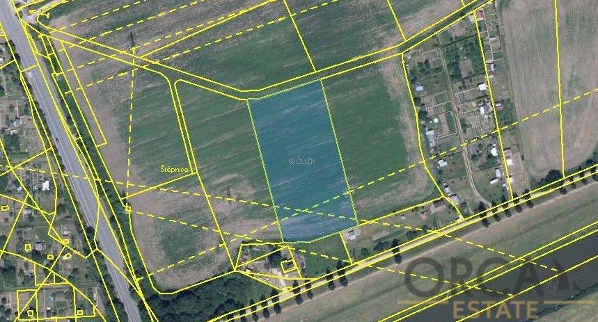 Zahrady, Hodonín, 695 01