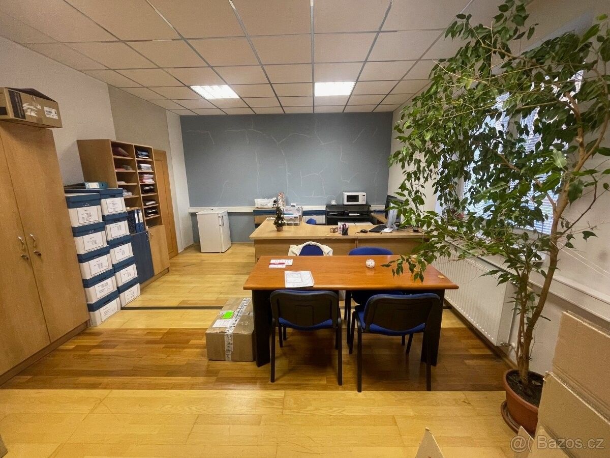 Kanceláře, Uherský Brod, 688 01