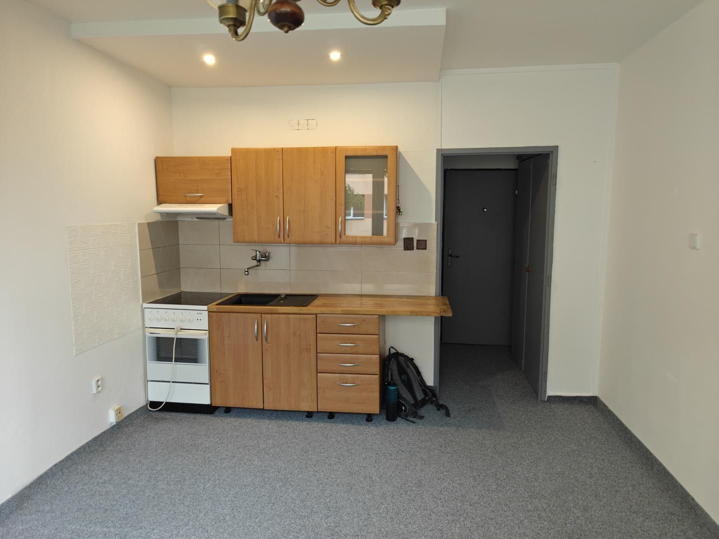 1+kk, nám. Přátelství, Prachatice, 22 m²