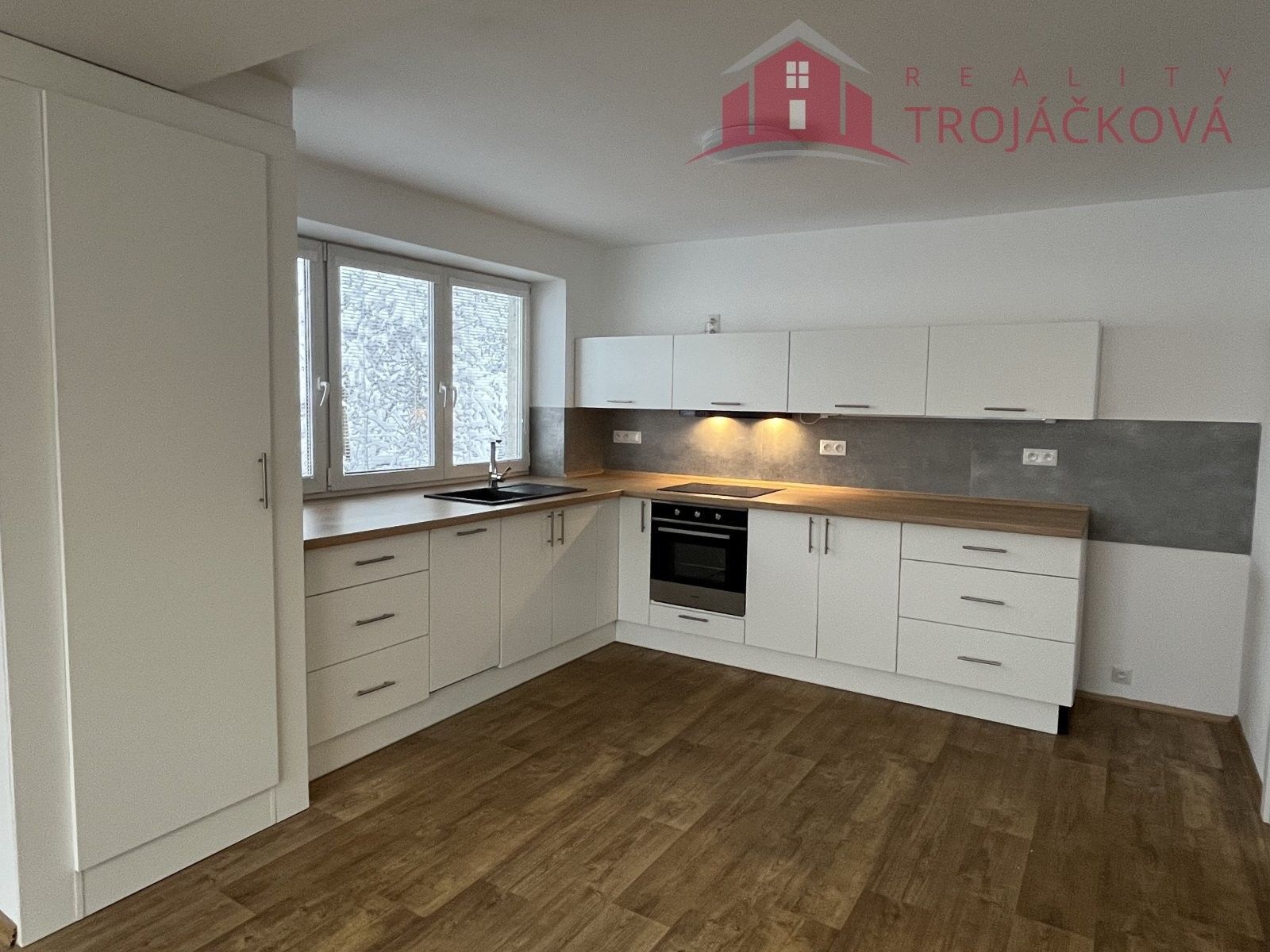 3+kk, Lesní, Frenštát pod Radhoštěm, 90 m²