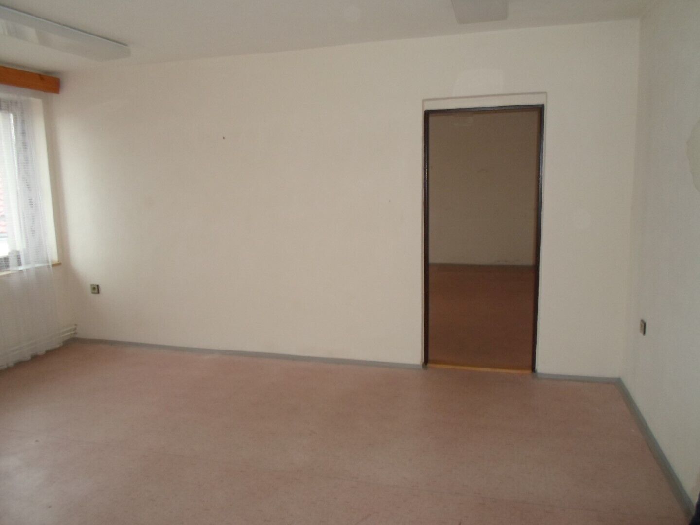 Kanceláře, Zdounky, 66 m²