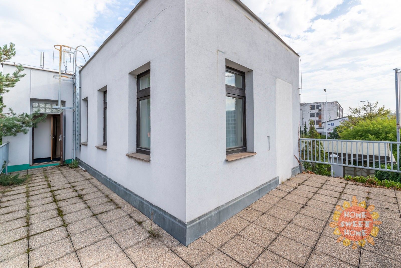 Pronájem kancelář - Poděbradská, Praha, 26 m²