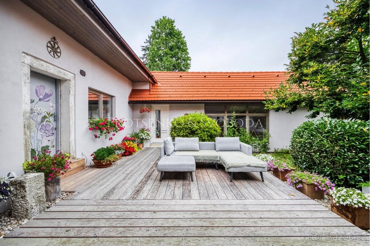 Rodinné domy, Hodice, 589 01