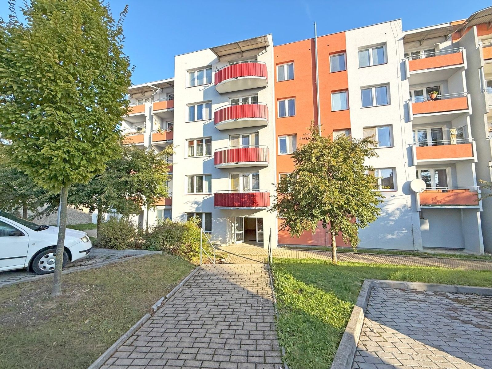 4+1, Čechova, Lišov, 78 m²