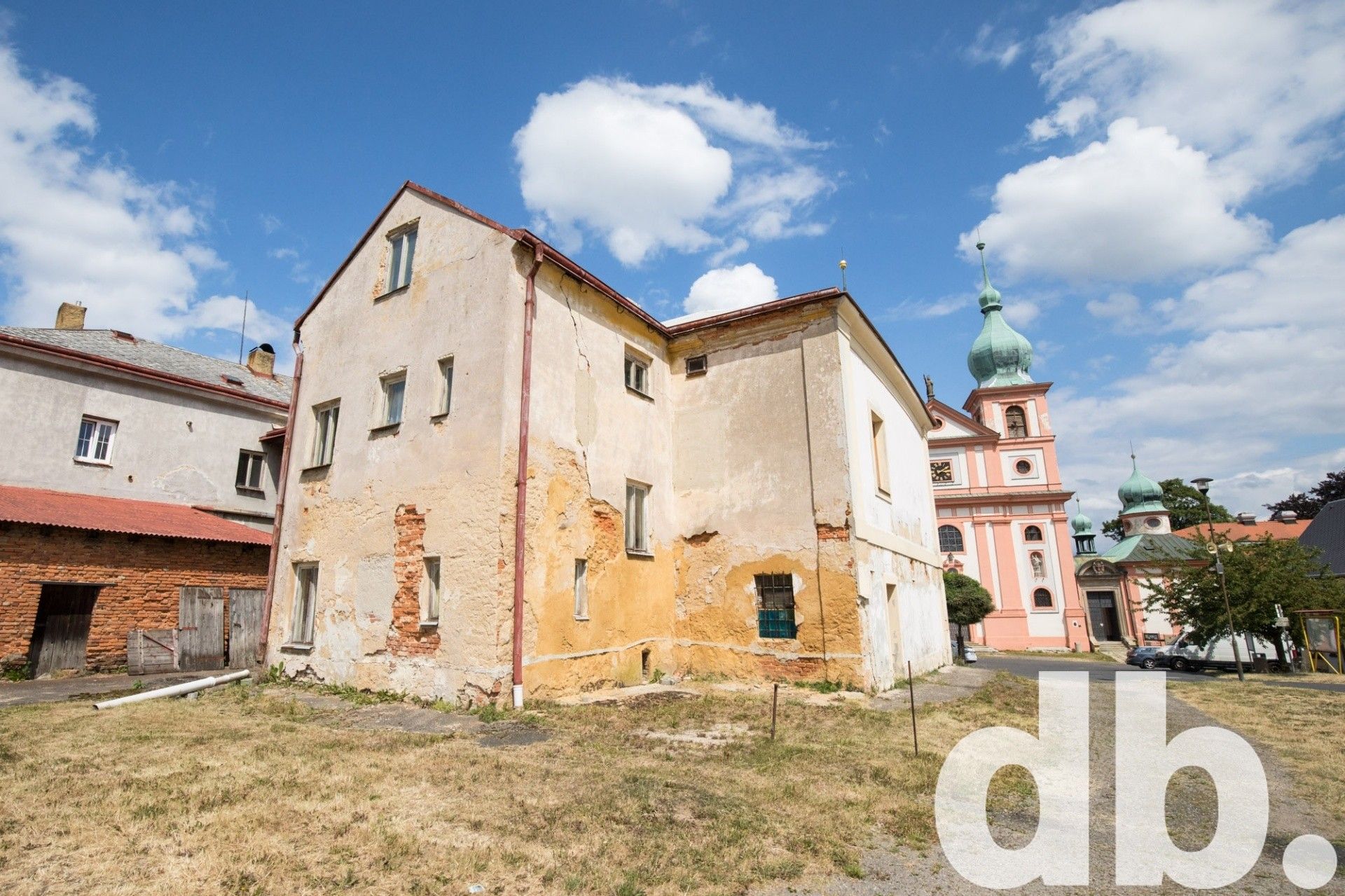 Ostatní, náměstí J. W. Goetheho, Chlum Svaté Maří, 400 m²