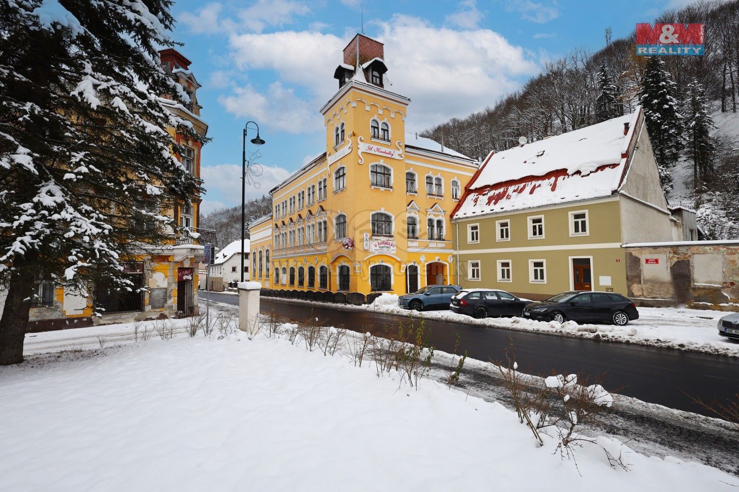 Ubytovací zařízení, nám. Republiky, Horní Slavkov, 2 400 m²