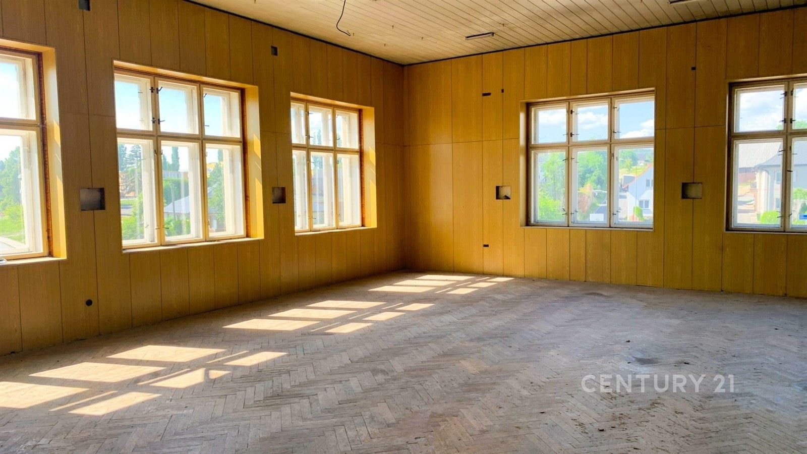 Obchodní prostory, Jenišovice, 150 m²