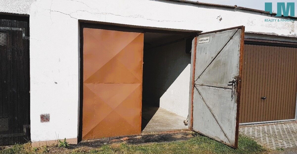 Garáže, Bílovec, 21 m²