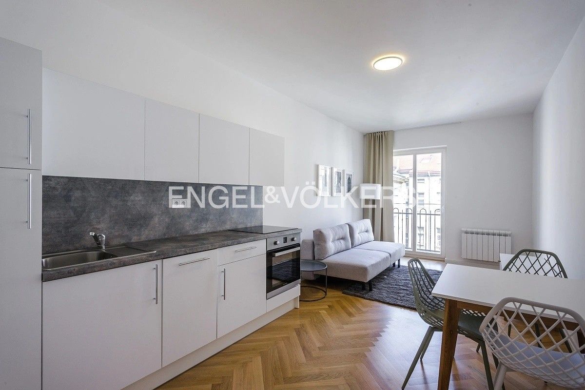 3+kk, Rašínovo nábřeží, Praha, 63 m²