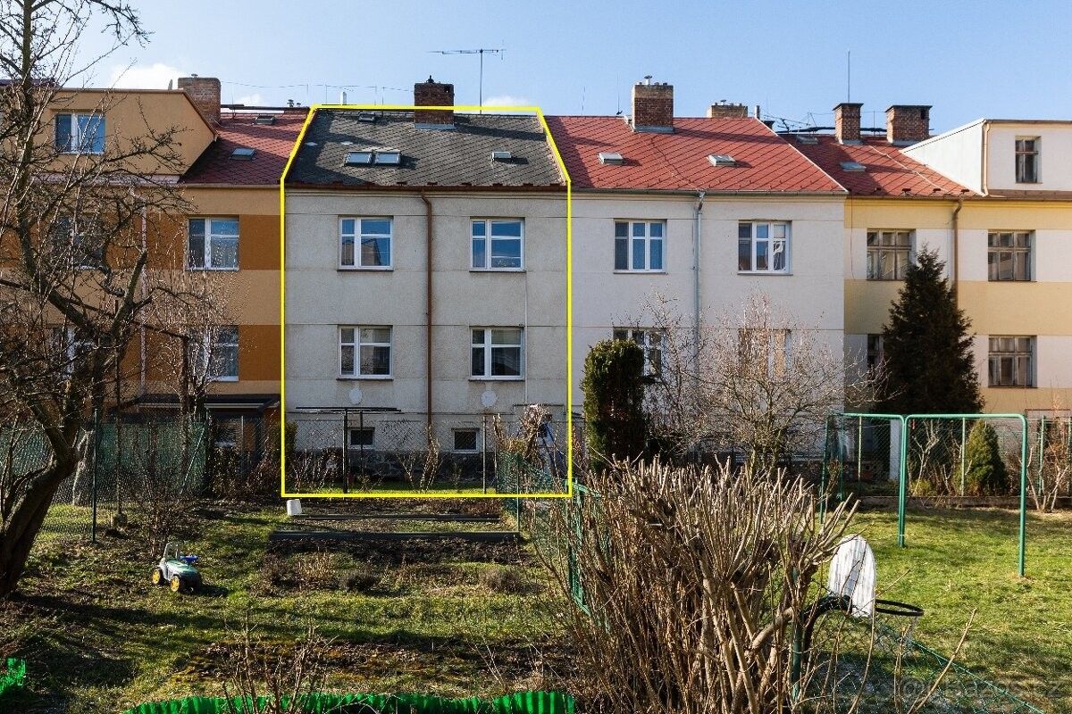 Prodej dům - České Budějovice, 370 01, 75 m²