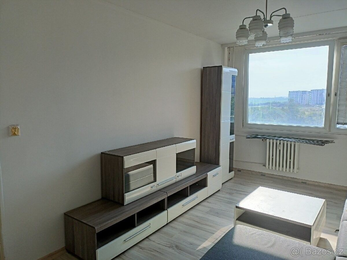 1+kk, Praha, 155 00, 30 m²