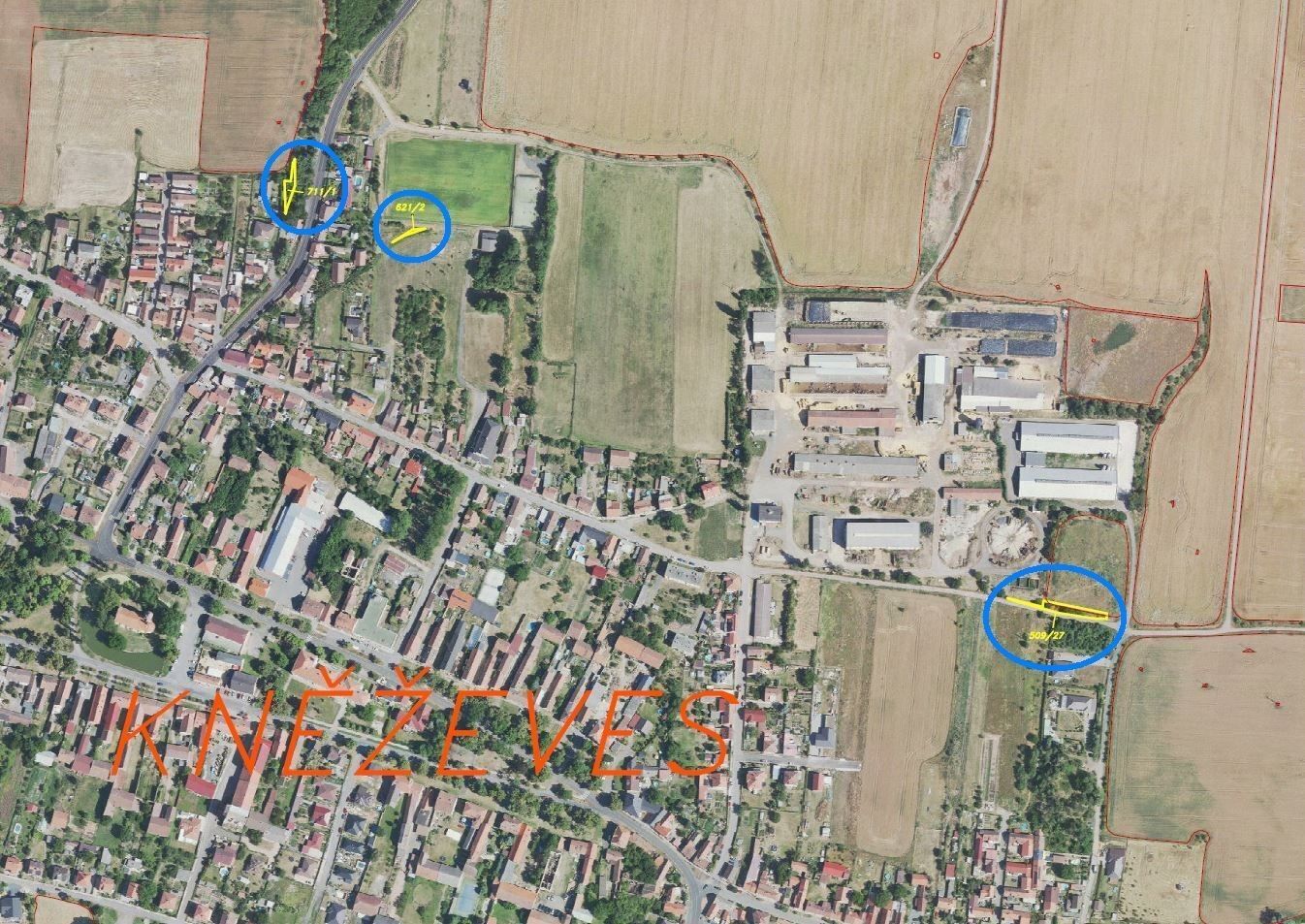 Ostatní, Kněževes, 593 m²