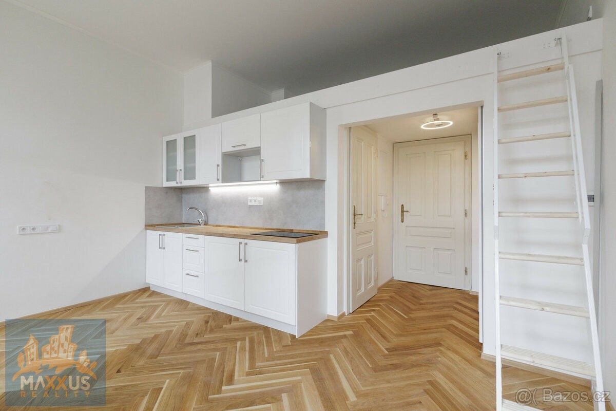 Pronájem byt 1+kk - Praha, 110 00, 20 m²