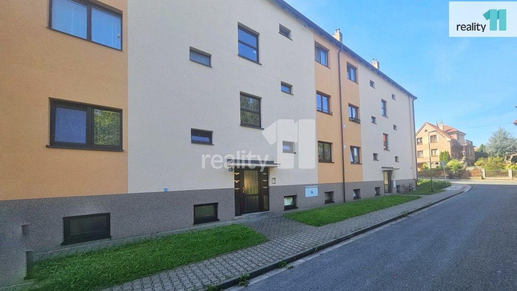 2+1, Československé armády, Chvaletice, 55 m²