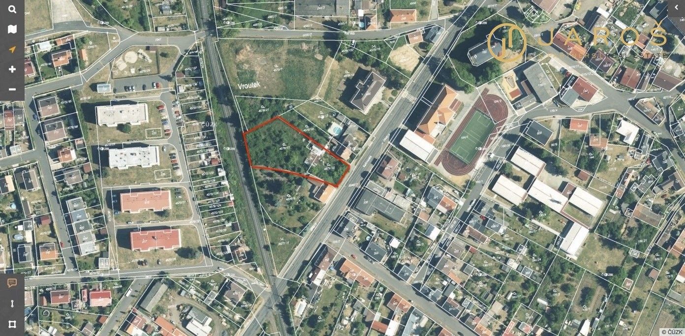 Pozemky pro bydlení, Vroutek
