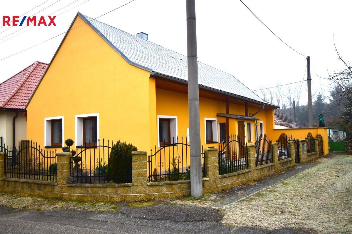 Prodej rodinný dům - Na Dražkách, Strunkovice nad Blanicí, 100 m²