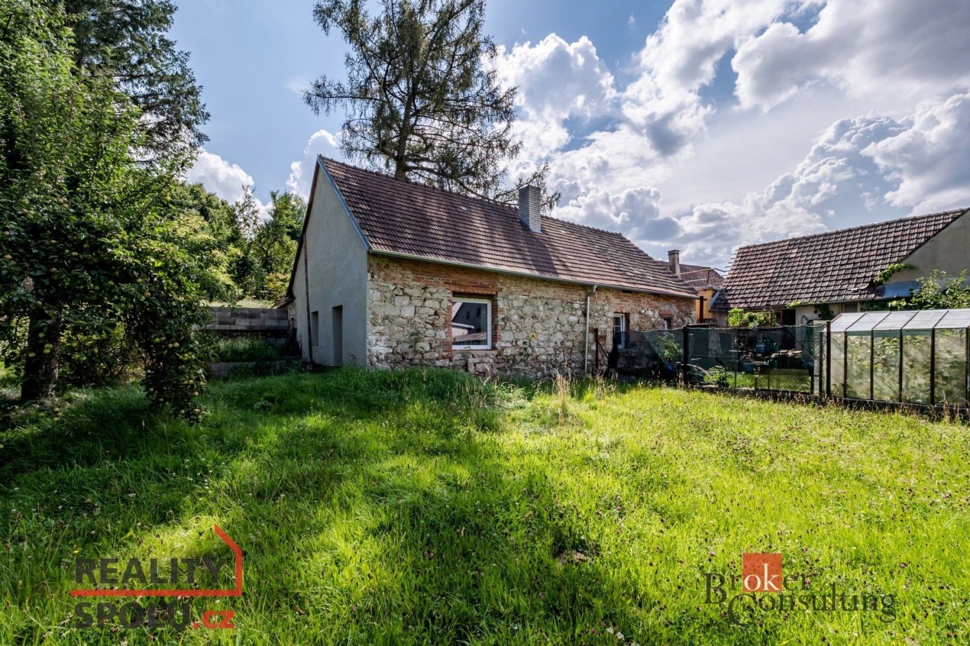 Prodej rodinný dům - Kunžatecká, Strmilov, 100 m²