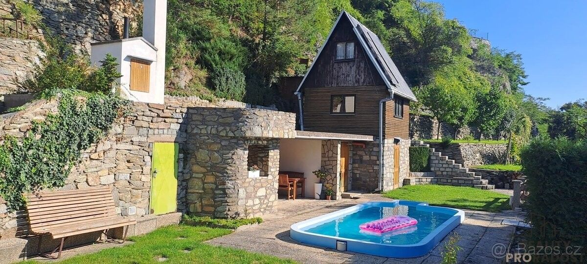 Zahrady, Znojmo, 669 02