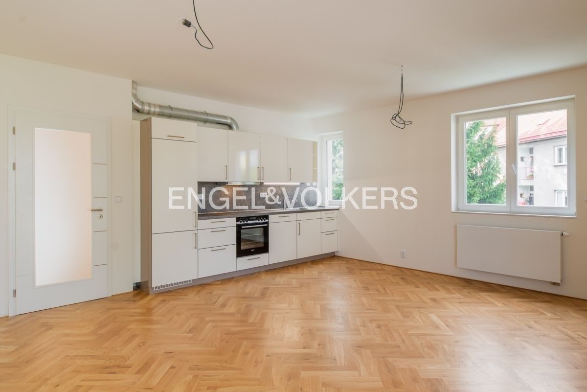 Pronájem byt 2+kk - Nad Bertramkou, Praha, 71 m²