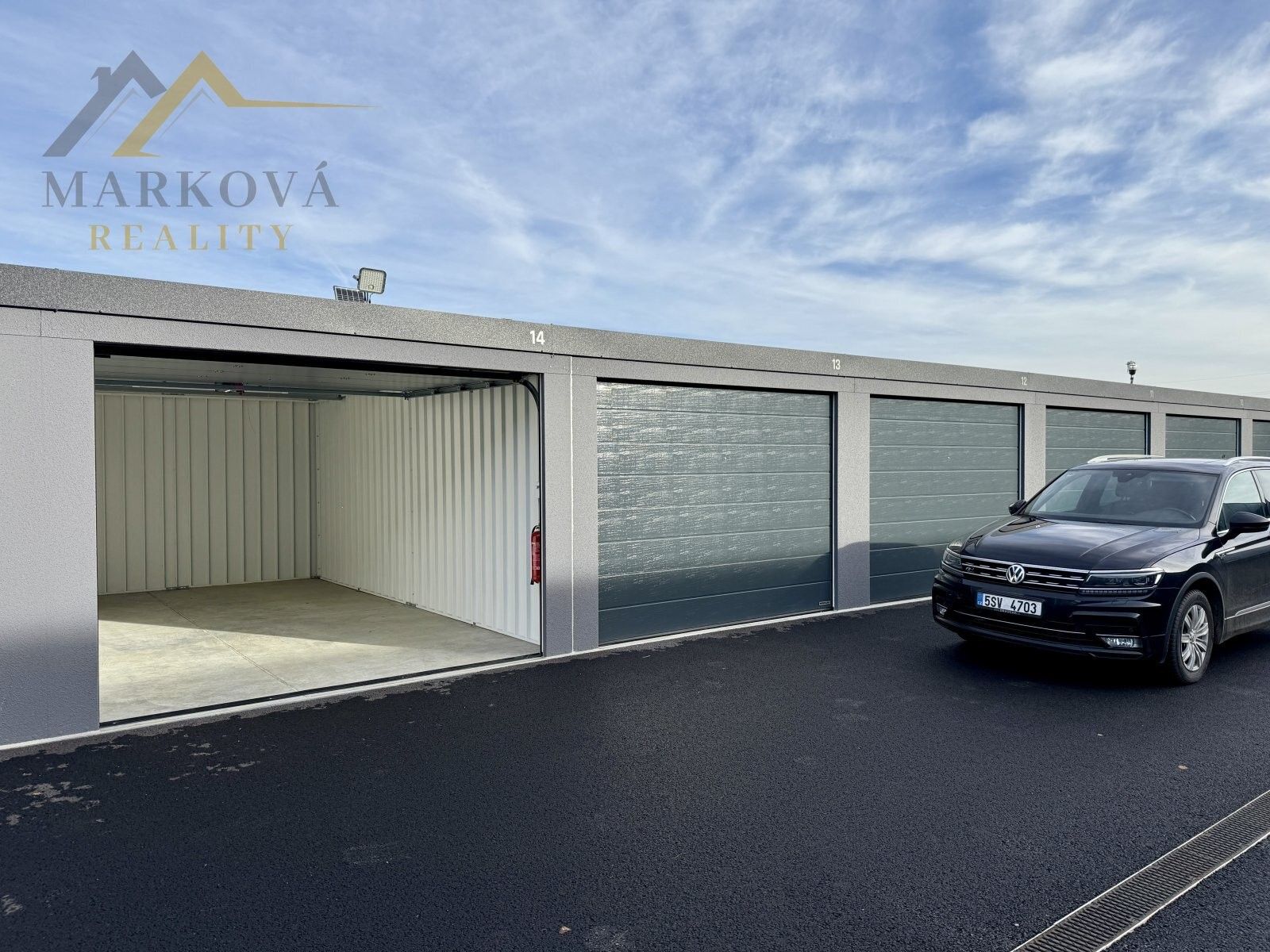 Garáže, Průmyslová, Týn nad Vltavou, 22 m²