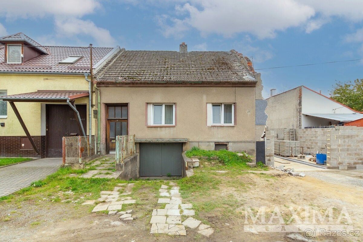 Rodinné domy, Bukovany, 779 00