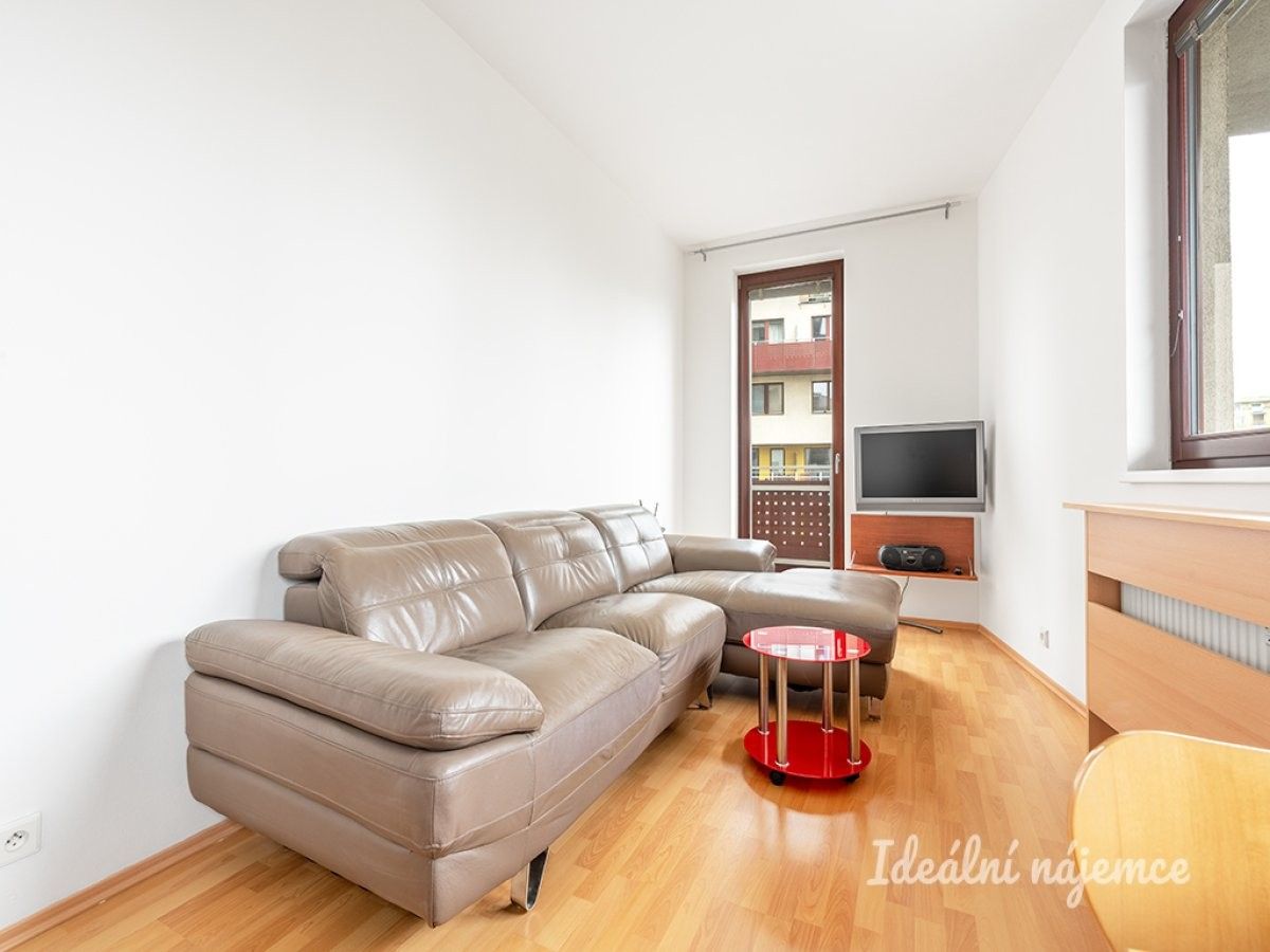 Pronájem byt 3+kk - Na Slatince, Praha, 57 m²