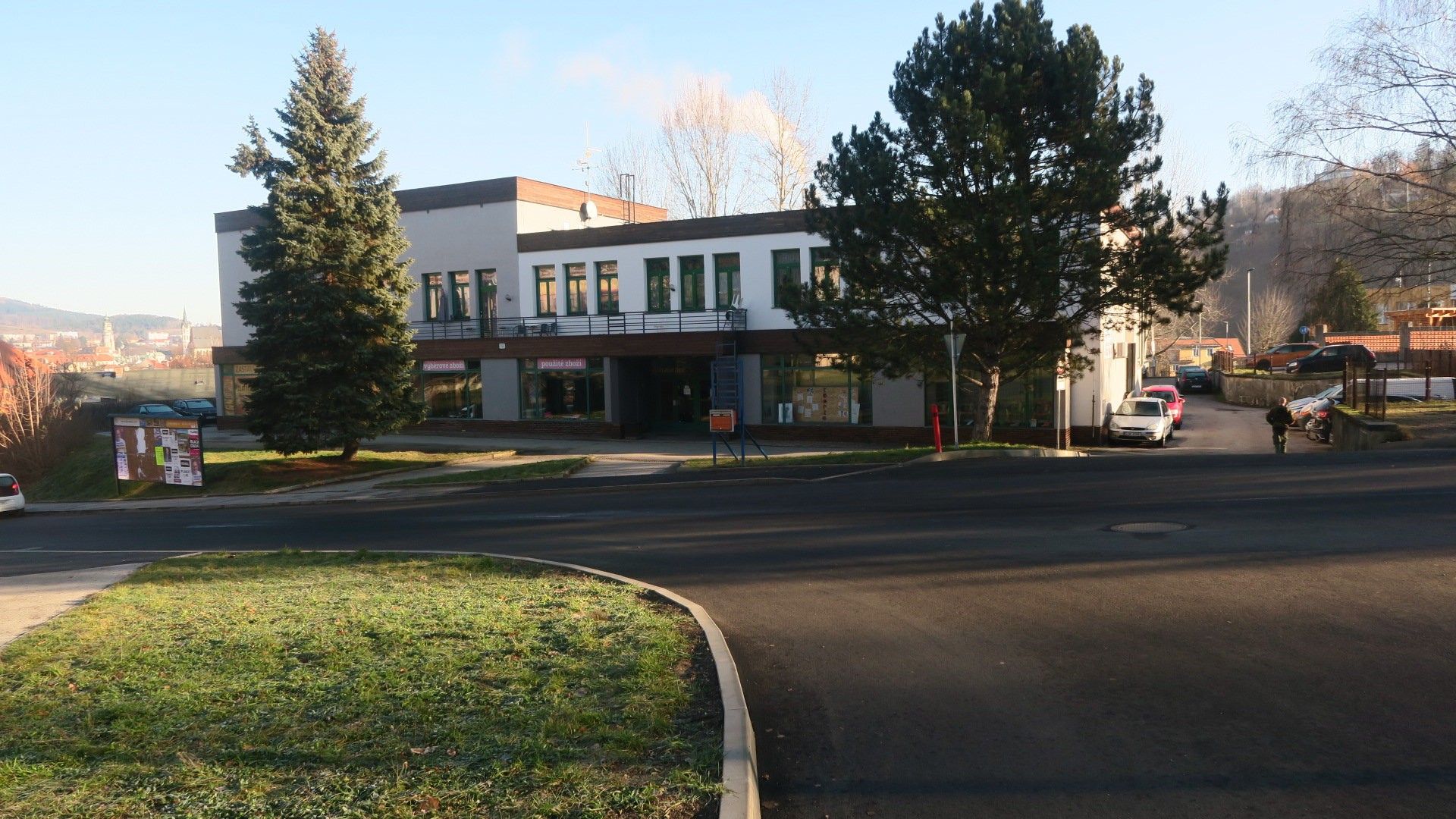 Restaurace, Sídliště Plešivec, Český Krumlov, 108 m²