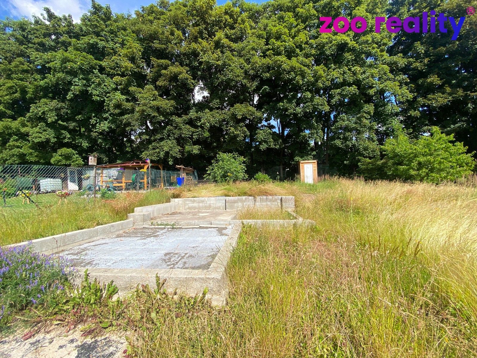 Zahrady, Chomutov, 351 m²