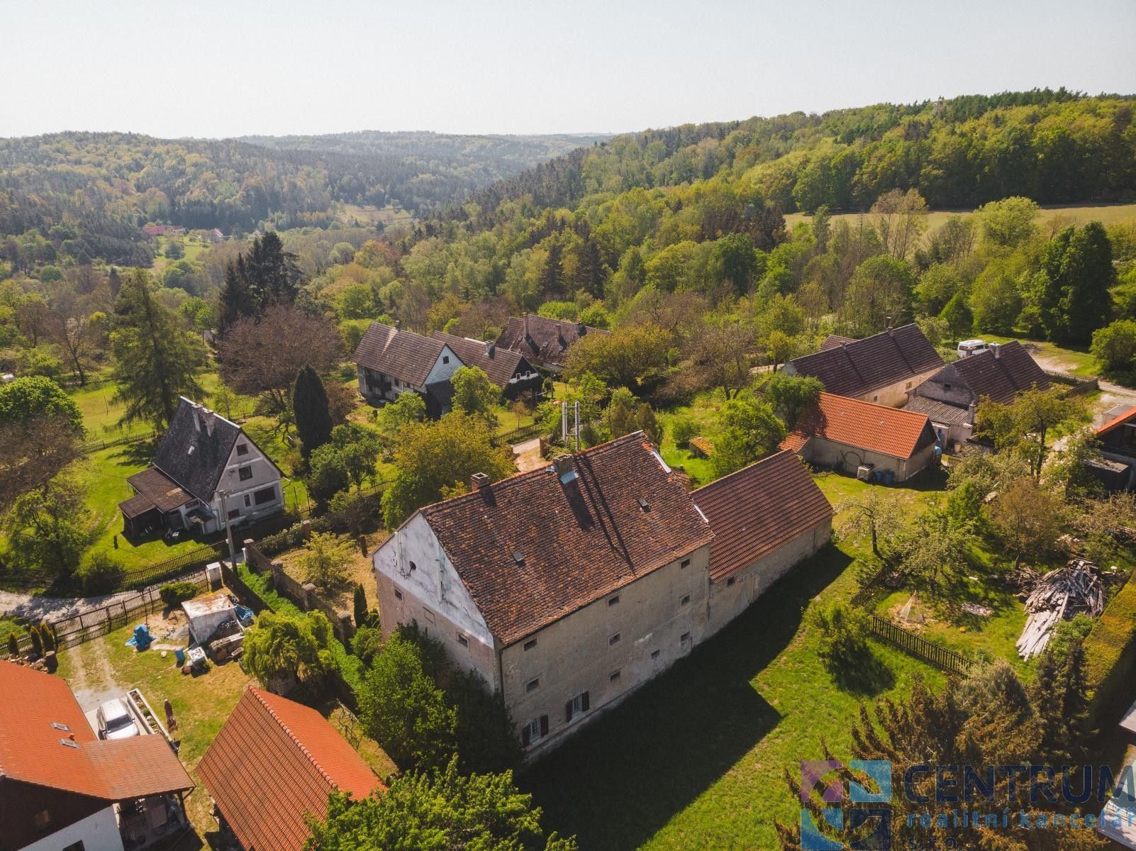 Prodej zemědělská usedlost - Medonosy, 450 m²