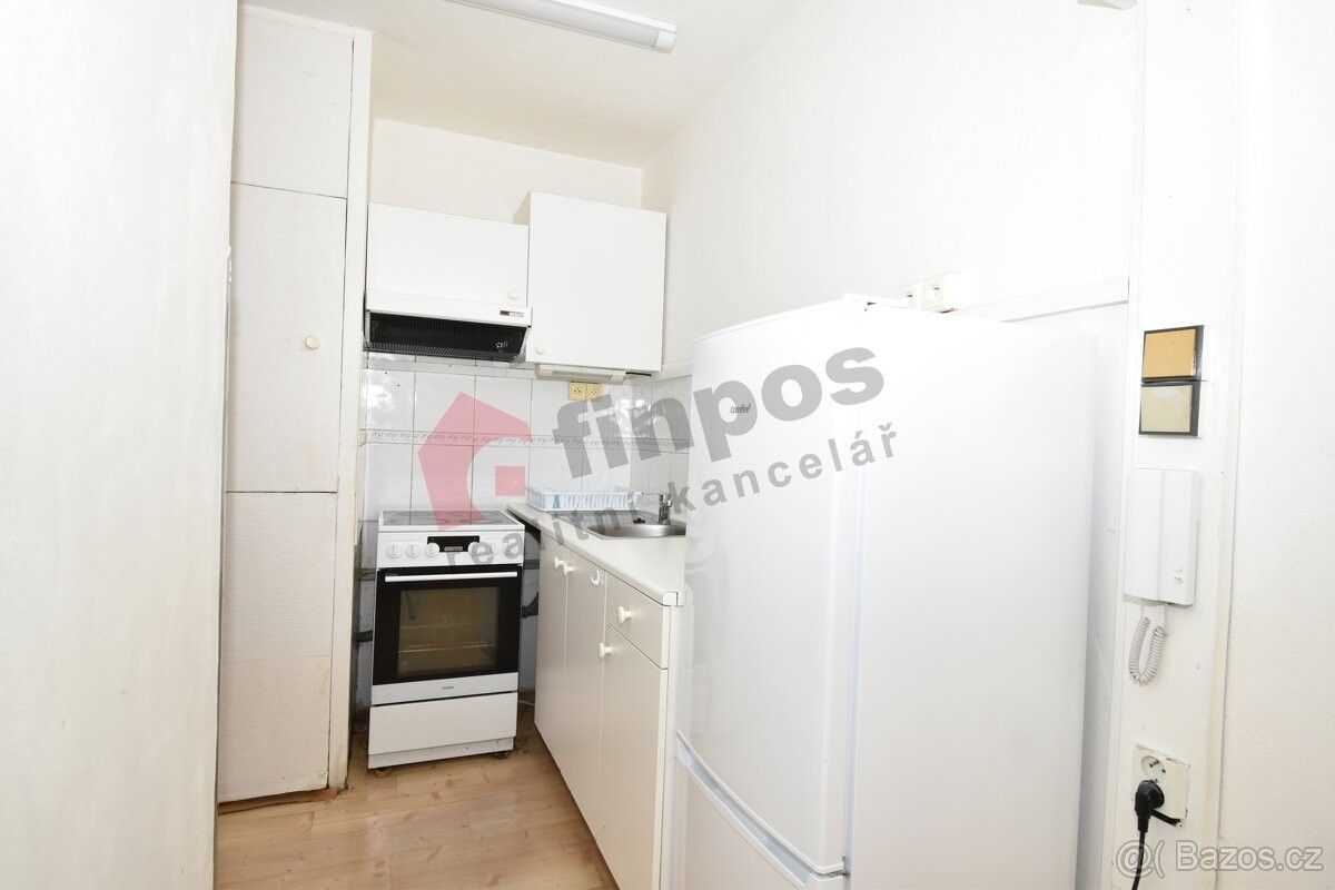 2+kk, Praha, 142 00, 44 m²