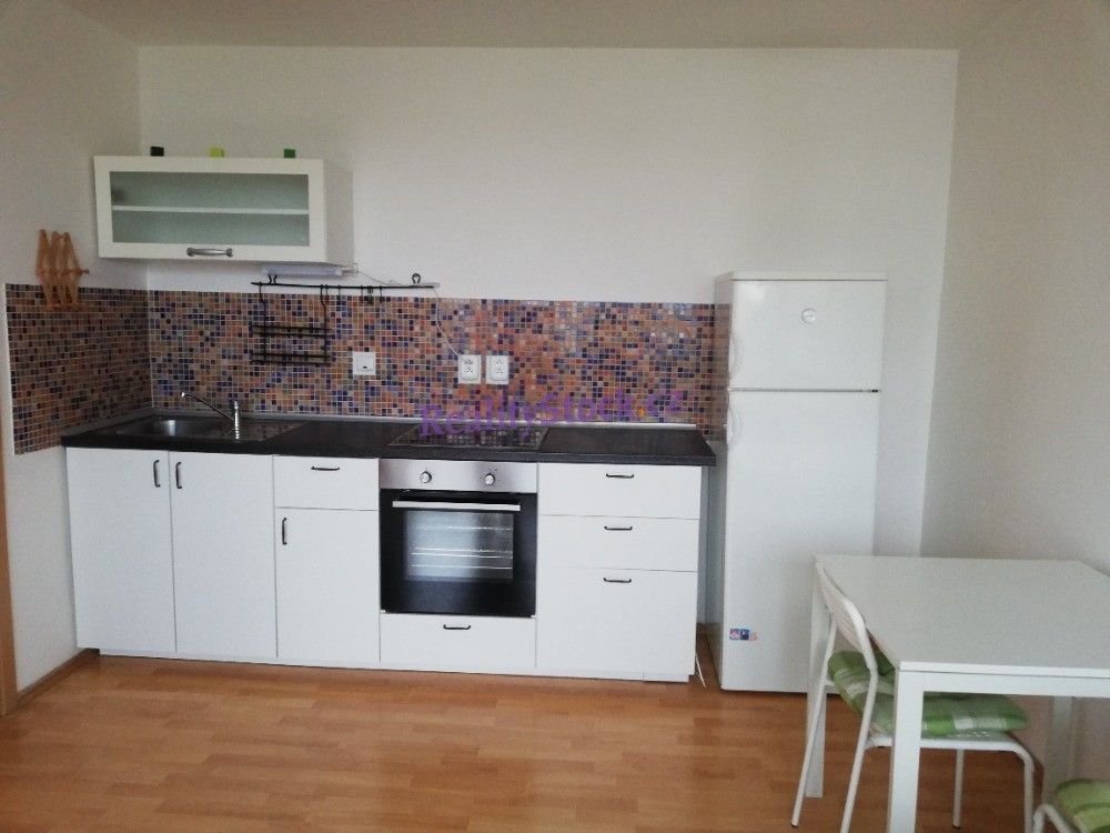 Pronájem byt 2+kk - Olštýnská, Praha, 36 m²