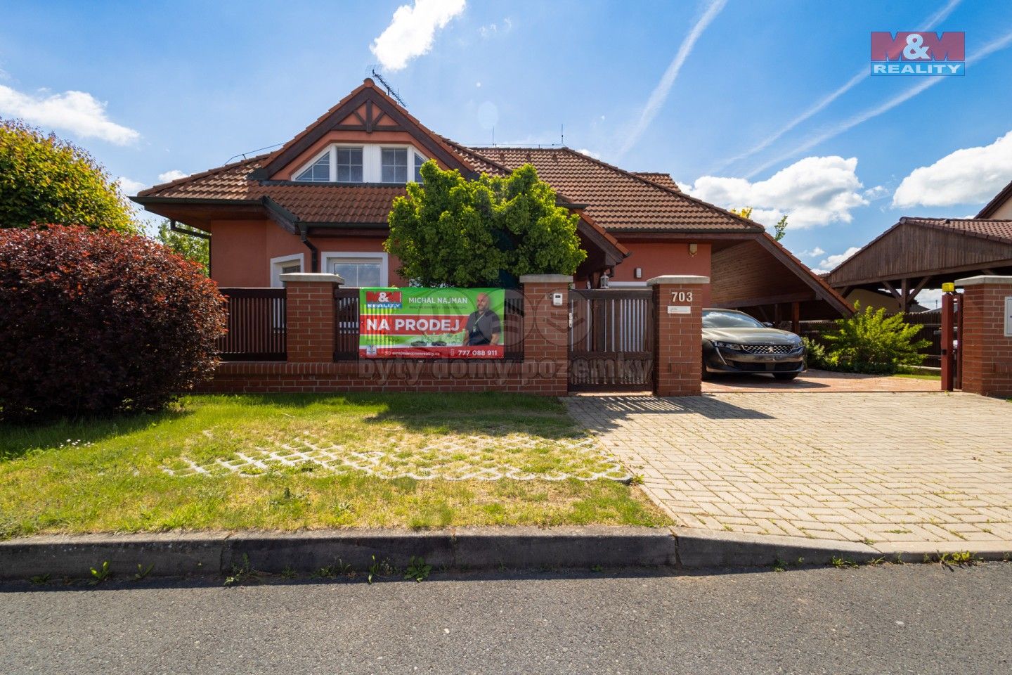 Rodinné domy, U Stadionu, Veltrusy, 180 m²