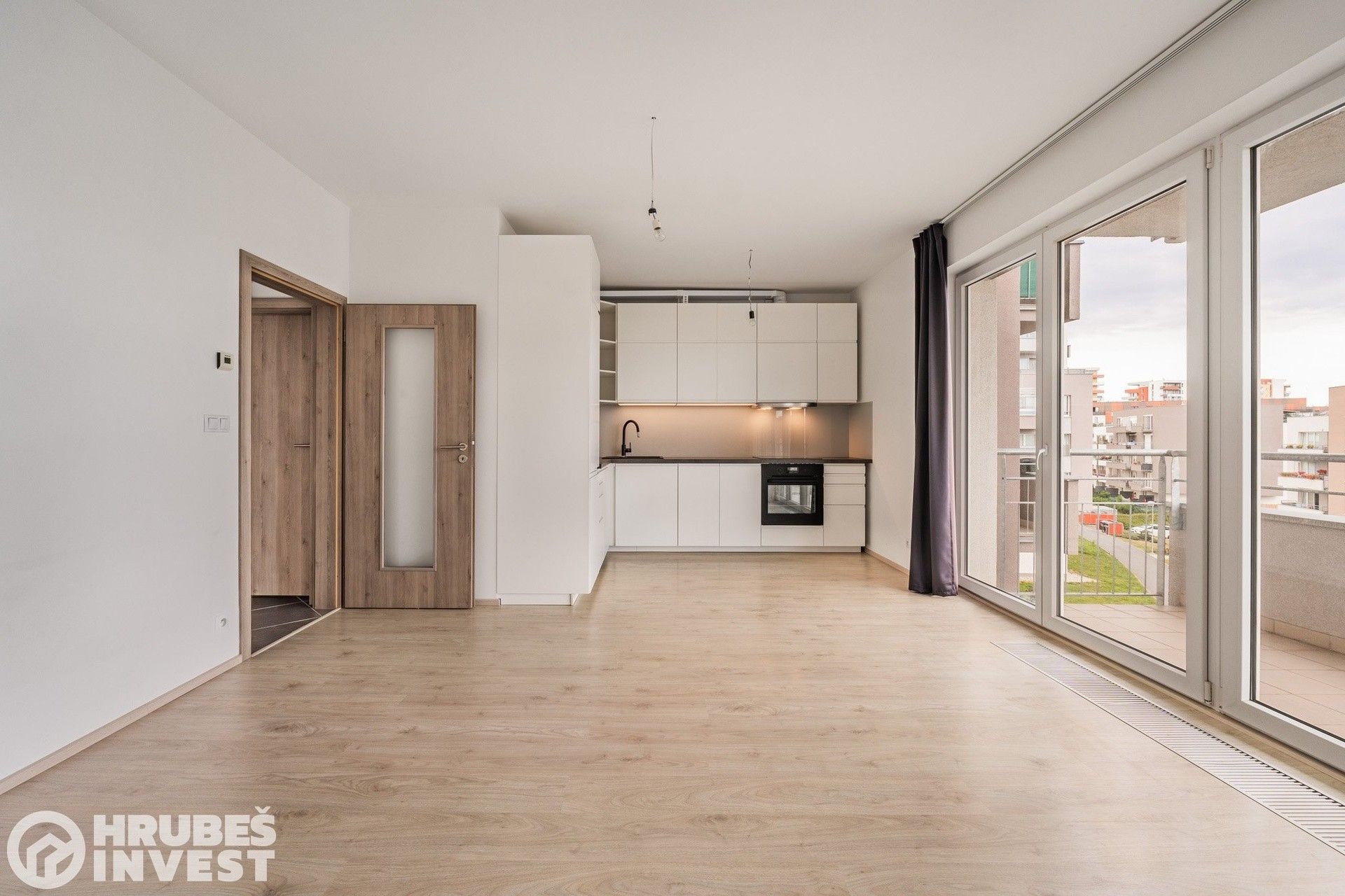 3+kk, Hlučkova, Praha, 74 m²