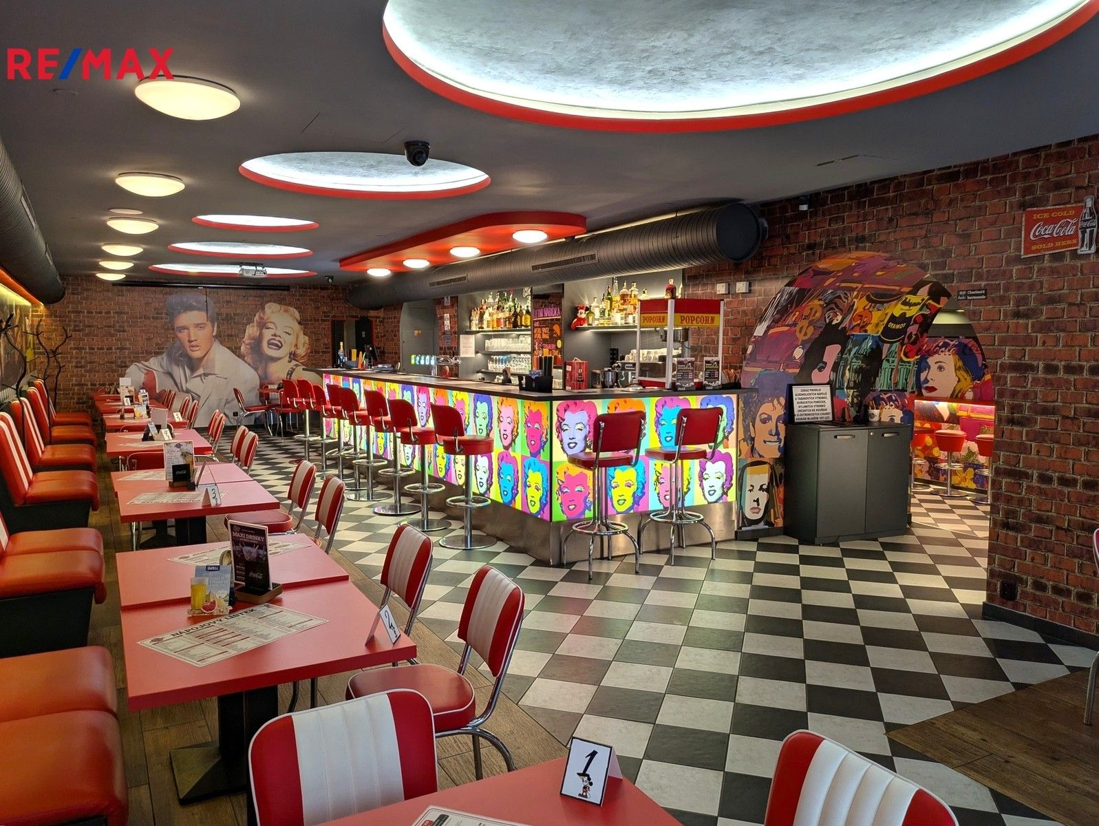 Restaurace, Hrnčířská, Ústí nad Labem, 267 m²