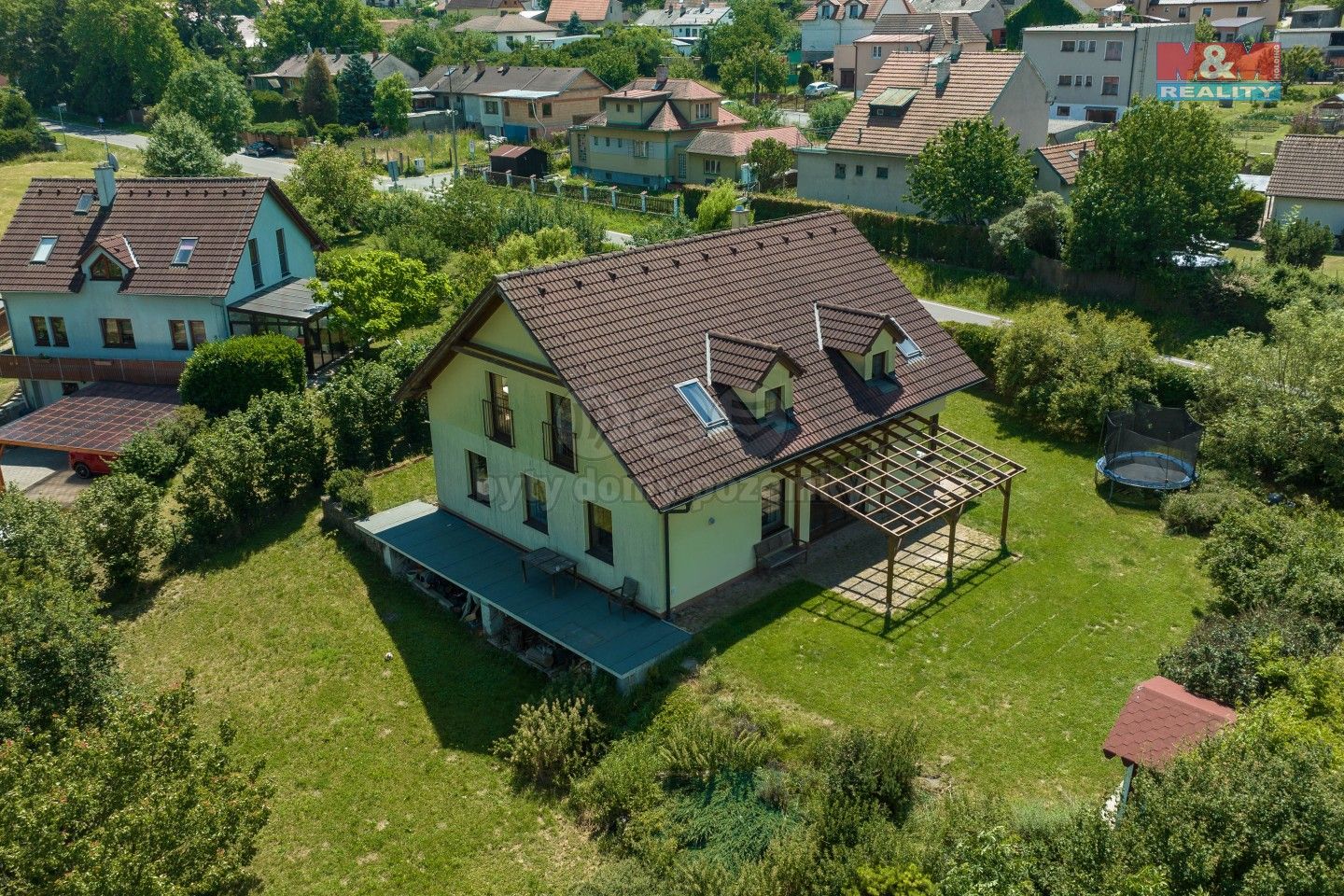 Prodej rodinný dům - Mořina, 240 m²