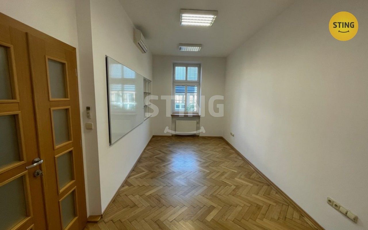 Pronájem kancelář - Smetanova, Český Těšín, 108 m²