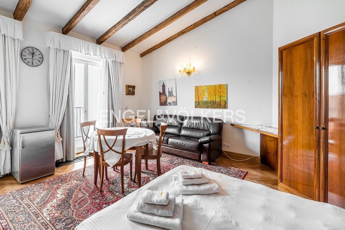 1+kk, Italská, Praha, 38 m²