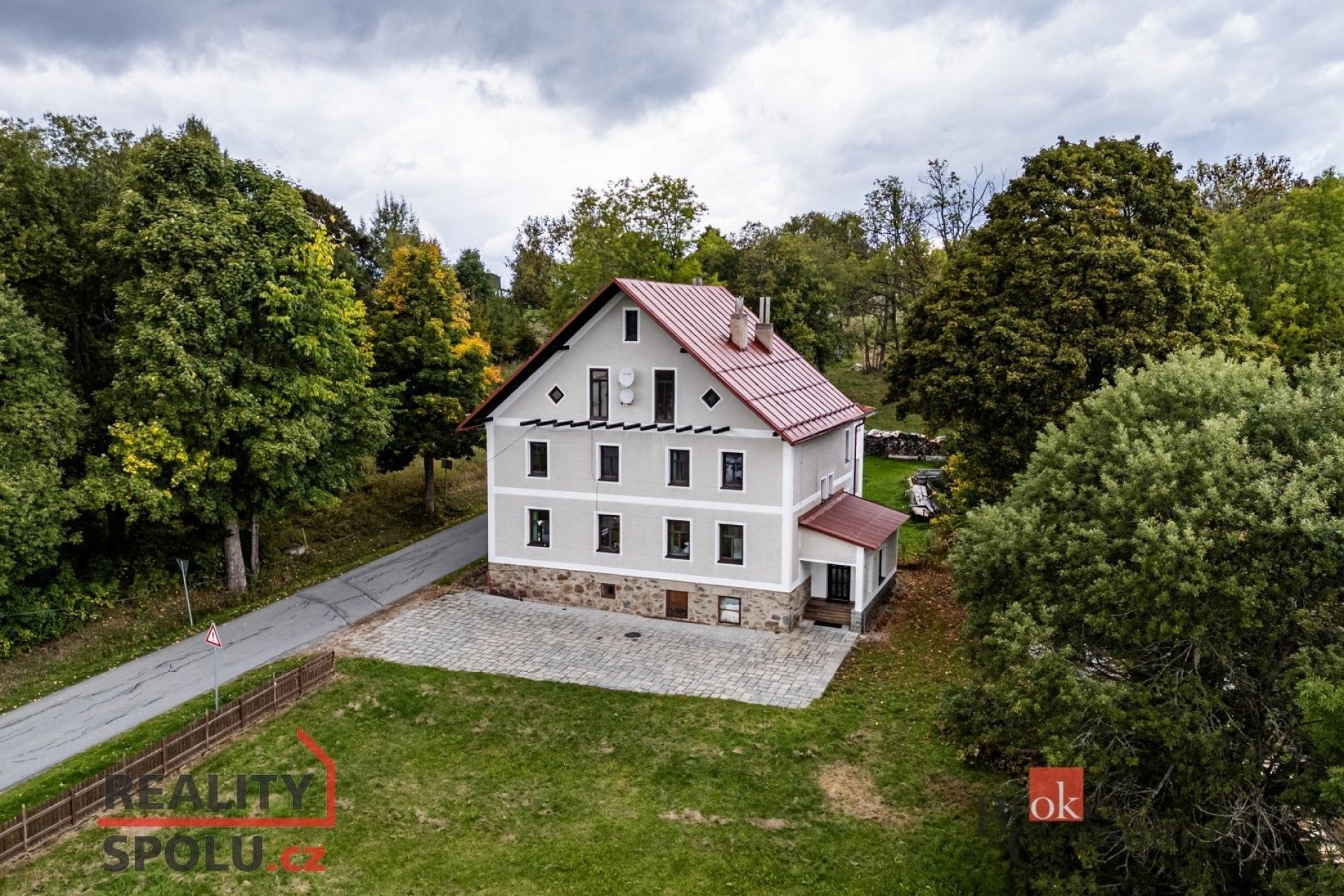 Rodinné domy, České Žleby, Stožec, 283 m²