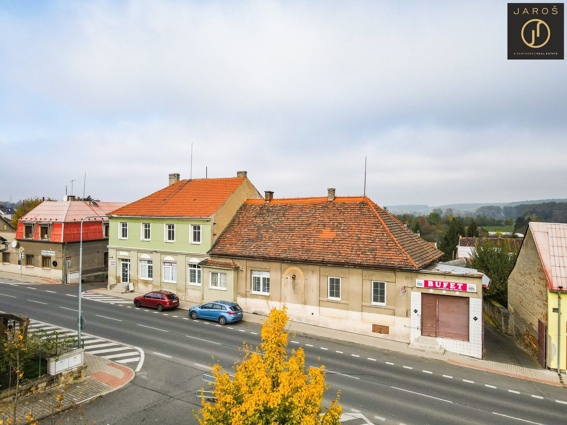 Ostatní, Karlovarská třída, Kamenné Žehrovice, 560 m²