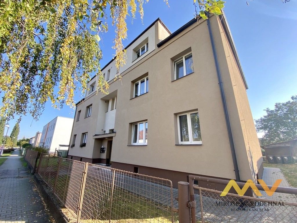 Pronájem byt 1+kk - Maxe Malého, Hradec Králové, 38 m²