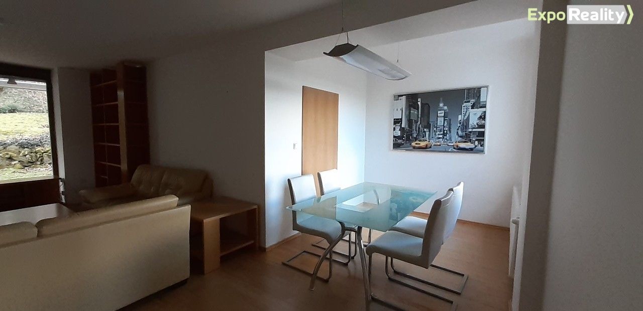 Pronájem rodinný dům - Obeciny, Zlín, 220 m²