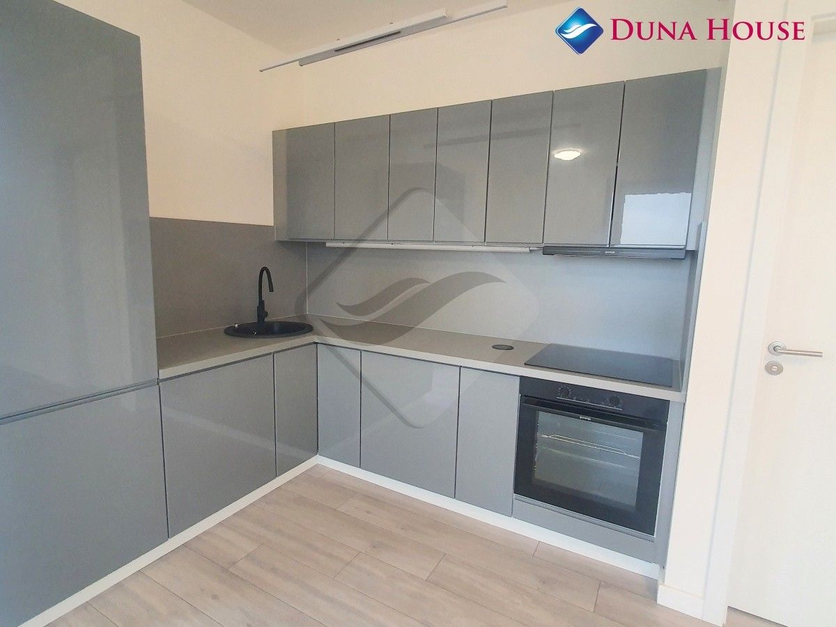 Prodej byt 2+kk - Kardausova, Praha, 50 m²