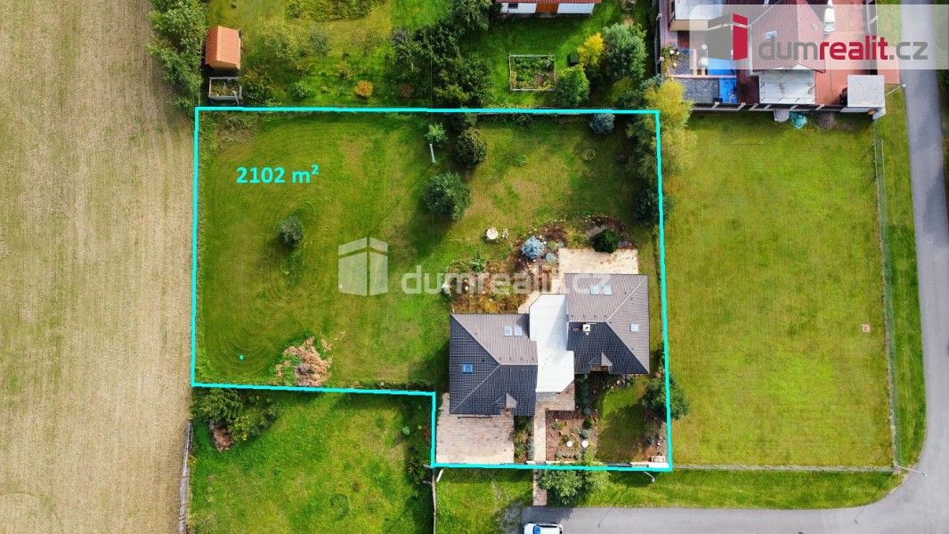 Pronájem rodinný dům - Výhledová, Káraný, 241 m²