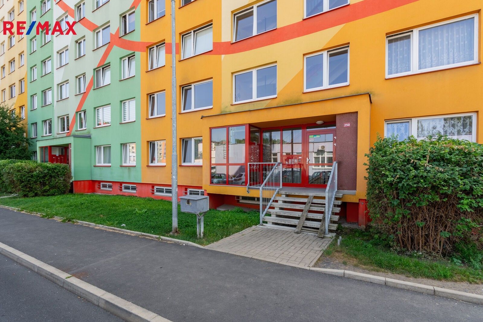 Prodej byt 3+1 - Rovná, Teplice, 69 m²